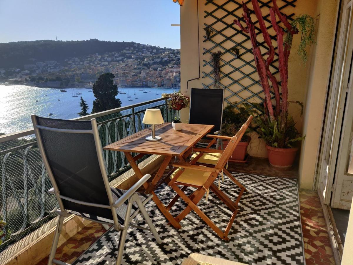 Vintage Flat Overlooking Villefranche Bay Apartment Exterior photo